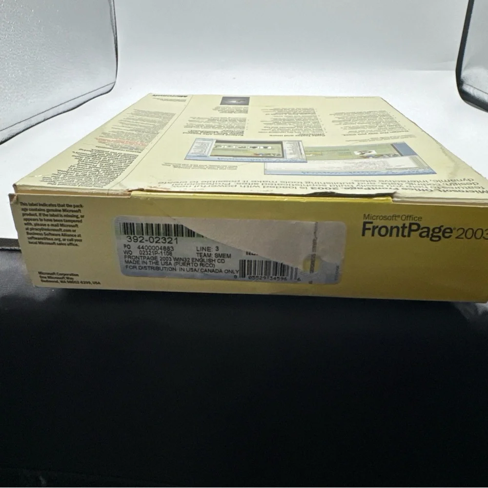 Microsoft FrontPage 2003 Software Box